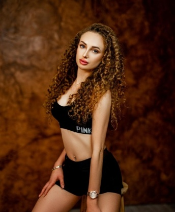 Лена, 23 года, 1 размер груди